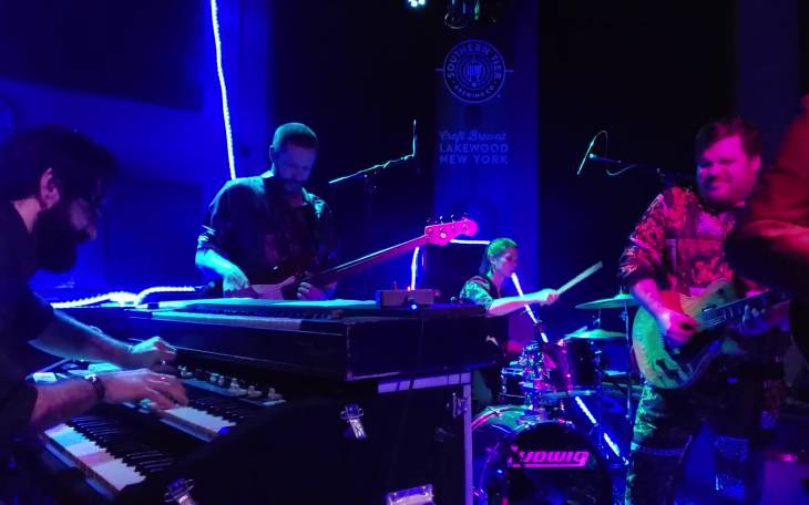 Combtasticness w/ The Comb Down