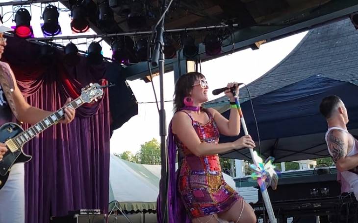 Maddy Walsh & The Blind Spots 