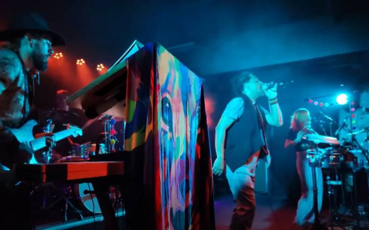 Fabi w/s/g SensE (Emily Hoyt), Martini & Ashley Icke's @ Deep Dive - Vol II